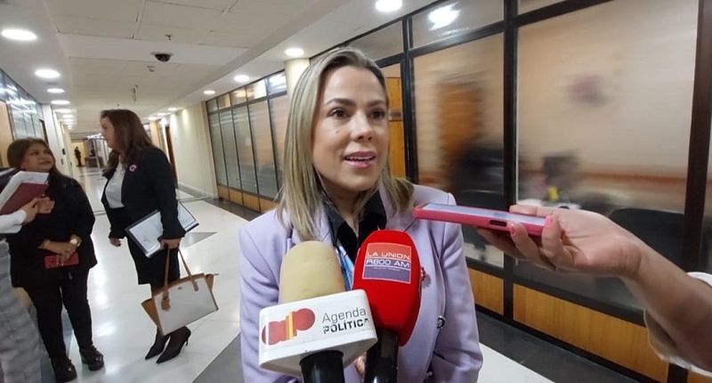 Senadora electa afirma que agotará herramientas jurídicas para evitar